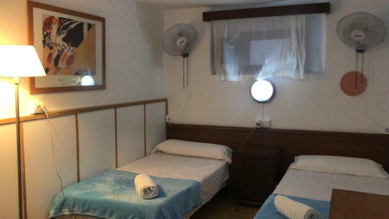 Отель Casa De Huespedes La Pena Ибица Экстерьер фото